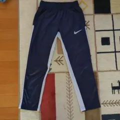 Item thumbnail for item cf23b609-33f6-410f-b792-1c2380387824