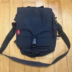Manhattan Passage ショルダーバッグ　ブラック　通勤　多機能