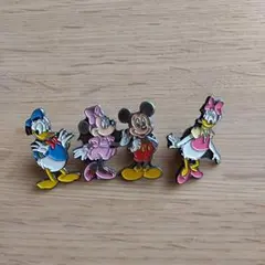 ディズニー　ピンバッジ　4点セット　年代物