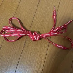supreme スニーカー用　シュプリーム　エアフォースワンの　紐　赤
