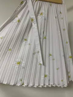 Item thumbnail for item e3c333cc-90e3-484f-9e03-eae1abe1f40b