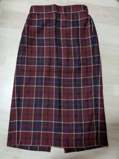 GU　Lサイズ　赤系チェック　タイトスカート