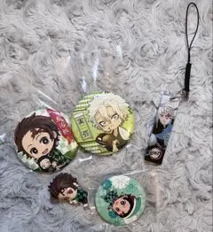 鬼滅の刃 缶バッジ キーホルダー マスコット