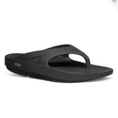 新品・未使用 OOFOS ブラック トングサンダル メンズのサムネイル