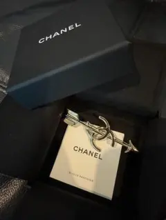 2026 CHANEL 新品未使用 ブローチ　ゴールドのサムネイル