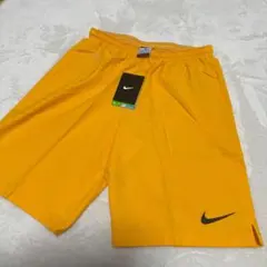新品難あり　NIKEメンズスポーツウエアショートパンツハーフパンツSサイズ（M）