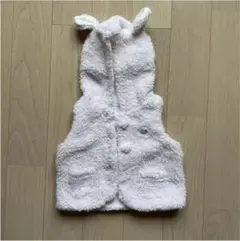 べべ　うさぎベスト　美品　bebe うさぎ耳付きベスト