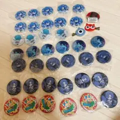 Ado 五周年ポップアップストア ランダム缶バッジ 40点セット - メルカリ