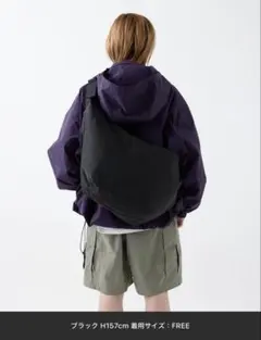 meltum / メルタム ハーフムーンメッセンジャーバッグ/黒/美品