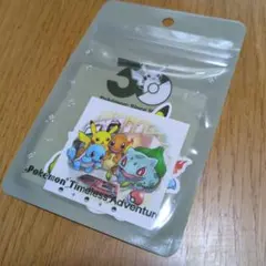 30周年ステッカー Pokémon Timeless Adventureポケセン