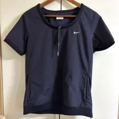 NIKE トップス　半袖　プルオーバー