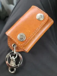 人気！早い者勝ち！革製 AIZUNIアルズニ レザーキーケース ブラウン