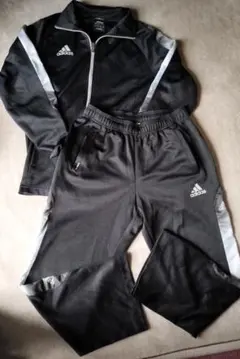 アディダス adidas CLIMALITE ジャージ　上下　上S 　下M　美品