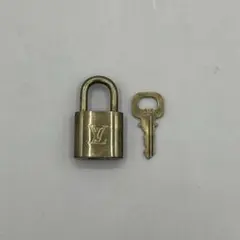 Louis Vuitton LV パドロック 304 カデナ 南京錠 - メルカリ