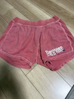 DSQUARED2ショートパンツ ピンクのサムネイル