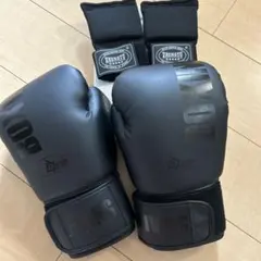 美品 ボクシンググローブ 12oz インナーグローブ付き セットのサムネイル