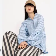 NIKO AND... コットンサテンリボンスリーブシャツ L