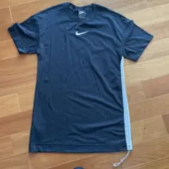 Nike ダークブルー Tシャツ Lサイズ