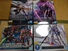 バンダイ MG サザビー トワイライトブラック& ν ガンダム 朝焼けピンク