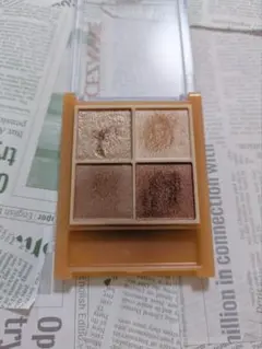 CEZANNE ベージュトーンアイシャドウパレット03