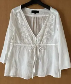 【UNTITLED（アンタイトル）】刺繍シャツ