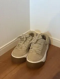 UGG EZ-DUZZIT LACE UP 厚底スニーカー 23.5cmのサムネイル