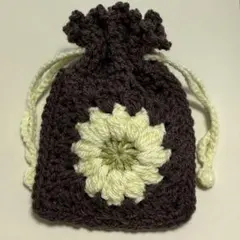 花モチーフ 巾着袋 ブラウン｜ハンドメイド・かぎ針編み