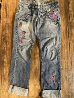 アズノゥアズ　ジーパン　刺繍