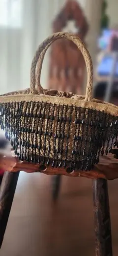 ZARA黒ビーズ付き編み込みかごバッグ