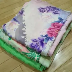 5582 振袖着物まとめ売り3着！リメイク•お稽古用など☆のサムネイル