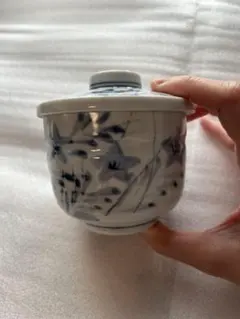 青い花柄の湯呑み蓋付き9個セット