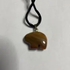 メノウ？天然石ペンダントトップ 動物型