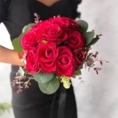 コーラルピンクローズのクラッチブーケ 結婚式 前撮り ブートニア付き