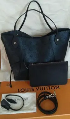 Item thumbnail for item 11816889-3e49-4e66-badf-ab5d519d5d58