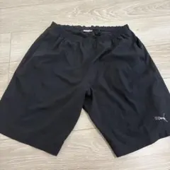PUMA ブラック ハーフパンツ Mサイズ