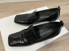 STACCATO エナメルパンプス　黒のサムネイル