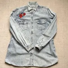 刺繍バラデニムシャツ 長袖ライトブルー