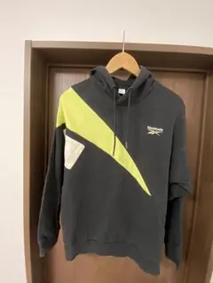 Reebok リーボック パーカー ブラック イエロー