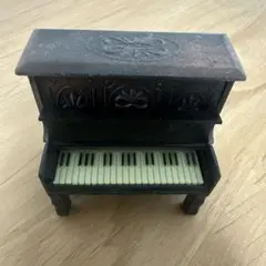 Item thumbnail for item 33a94896-1126-41d3-917d-f8619591d4ea