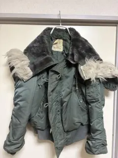 N-2B フライトジャケット LARGEのサムネイル