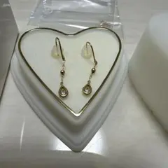 ジュエリーツツミ　フックピアス