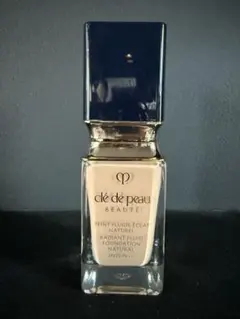 clé de peau タンフリュイドエクラ ナチュレル　オークル20