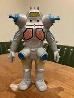 ウルトラマン キングジョー フィギュア　oneup KAIJIN ソフビ キングジョー KAIJIN x One up. RBC ソフビ ウルトラマン - メルカリ