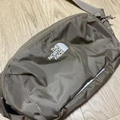 THE NORTH FACE ボディバッグ ブラウン