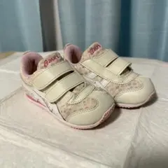 アシックス　asics 15.5センチ　花柄SUKU2 スクスク　スリムモデル