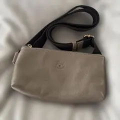 イルビゾンテ♡グレージュボディバック