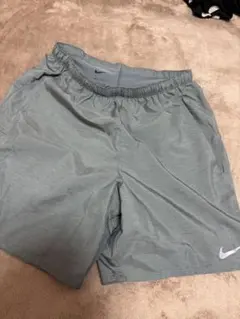 NIKE Dri-FIT ショートパンツ Sサイズのサムネイル