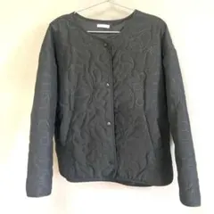 URBAN RESEARCH ITEMS ノーカラー　刺繍風ジャケット　ブラック