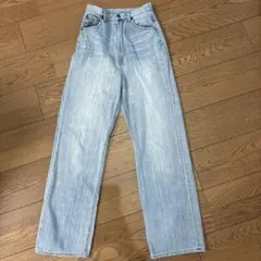 ライトブルー ストレートデニムパンツのサムネイル