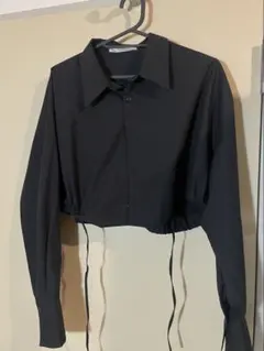 KBF ブラック クロップドシャツ 長袖